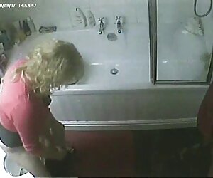 Ççê ی جید مارسلا ضرب دیده در رقص سکسی سینه حمام